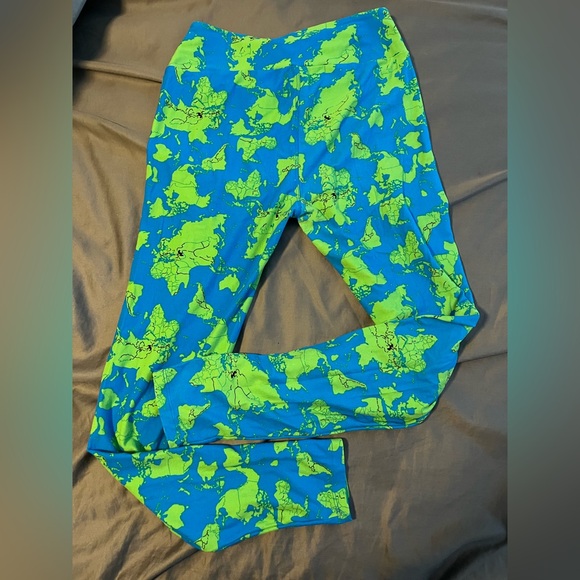LuLaRoe one size earth/map leggings - Picture 2 of 4